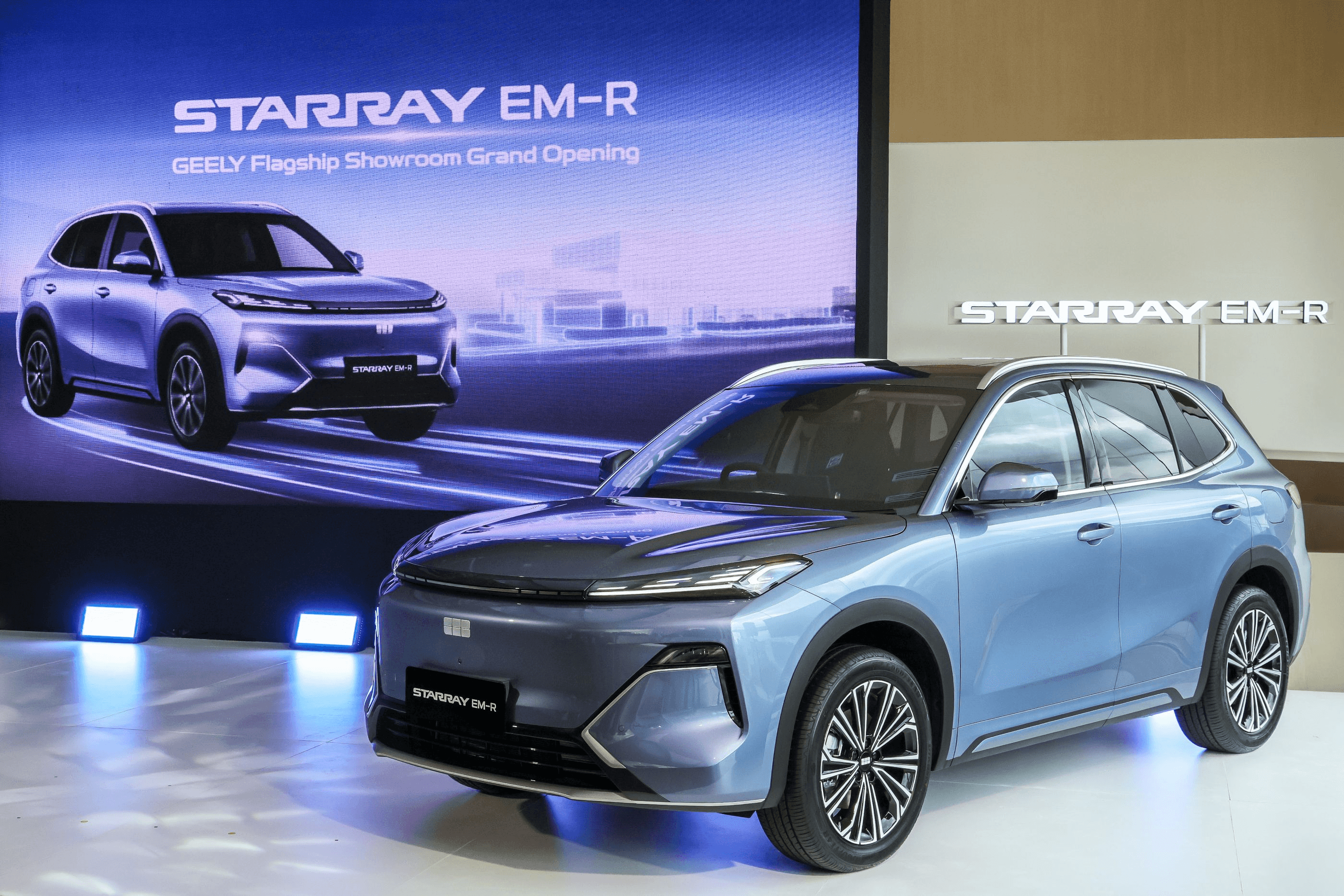 ธนบุรีนอยสเติน เปิดตัว GEELY STARRAY EM-R ครั้งแรกของโลก พร้อมปักหมุด GEELY Flagship Showroom แห่งแรกในประเทศไทย